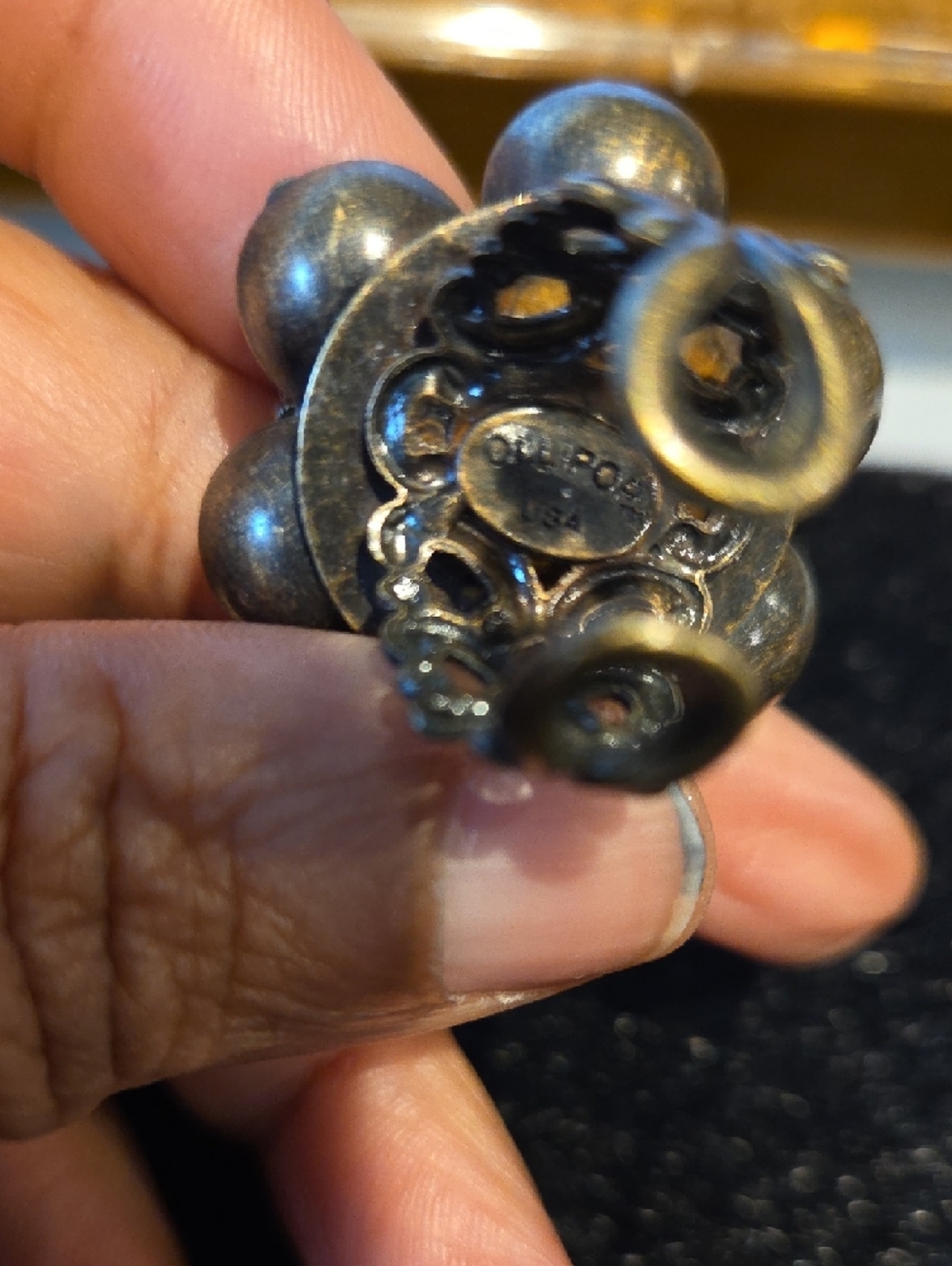 Green Floral Crystal & Pearl Ring - Picture 2 of 9